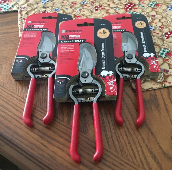 These are the shears that we are giving away!
